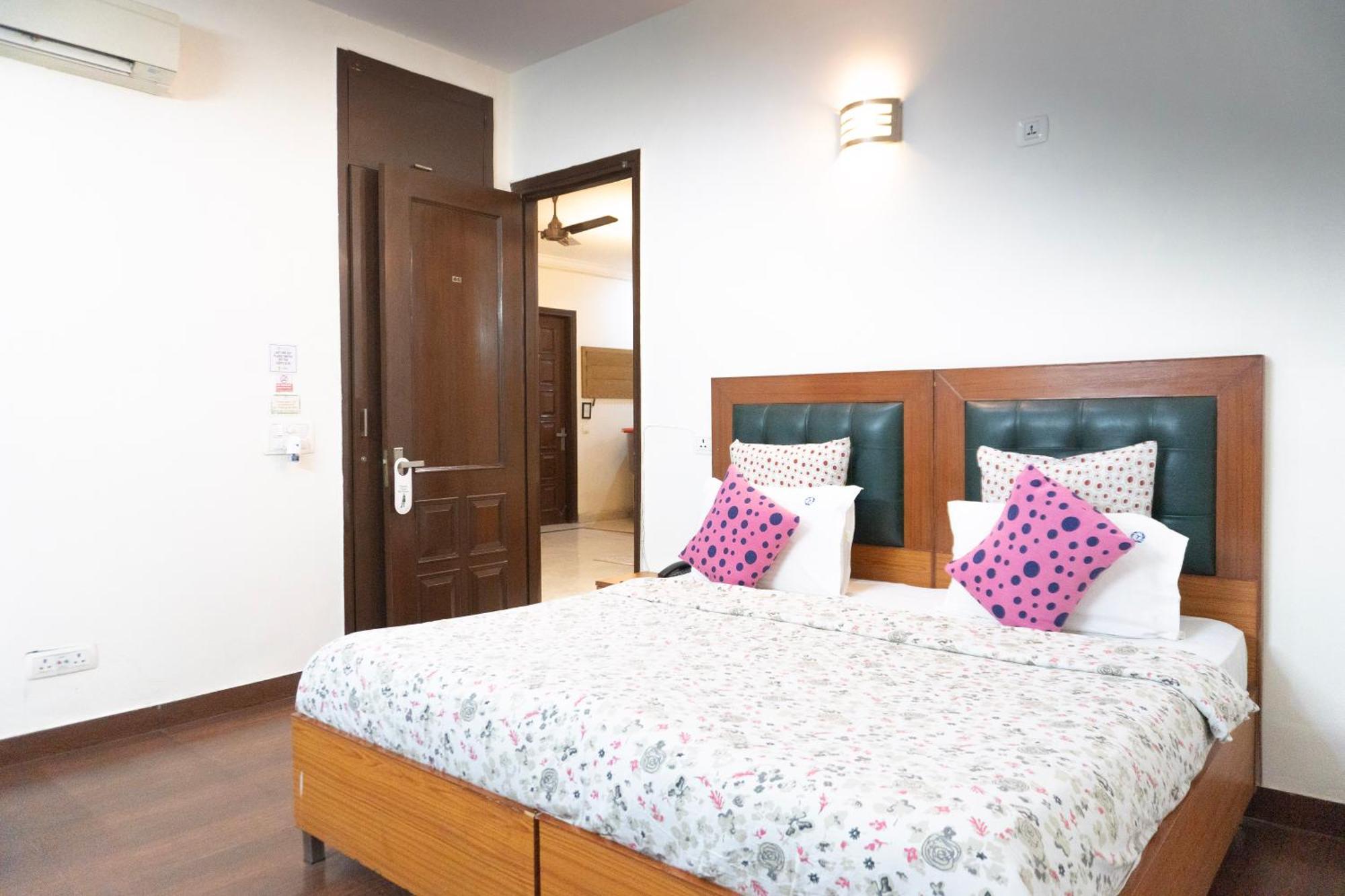 Perch Arbor Suites Гургаон Экстерьер фото